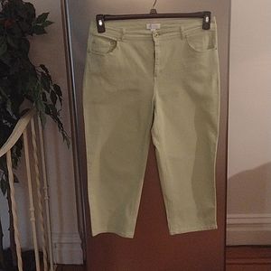 Denim & Co. mint green cropped pants!!!❤️❤️❤️